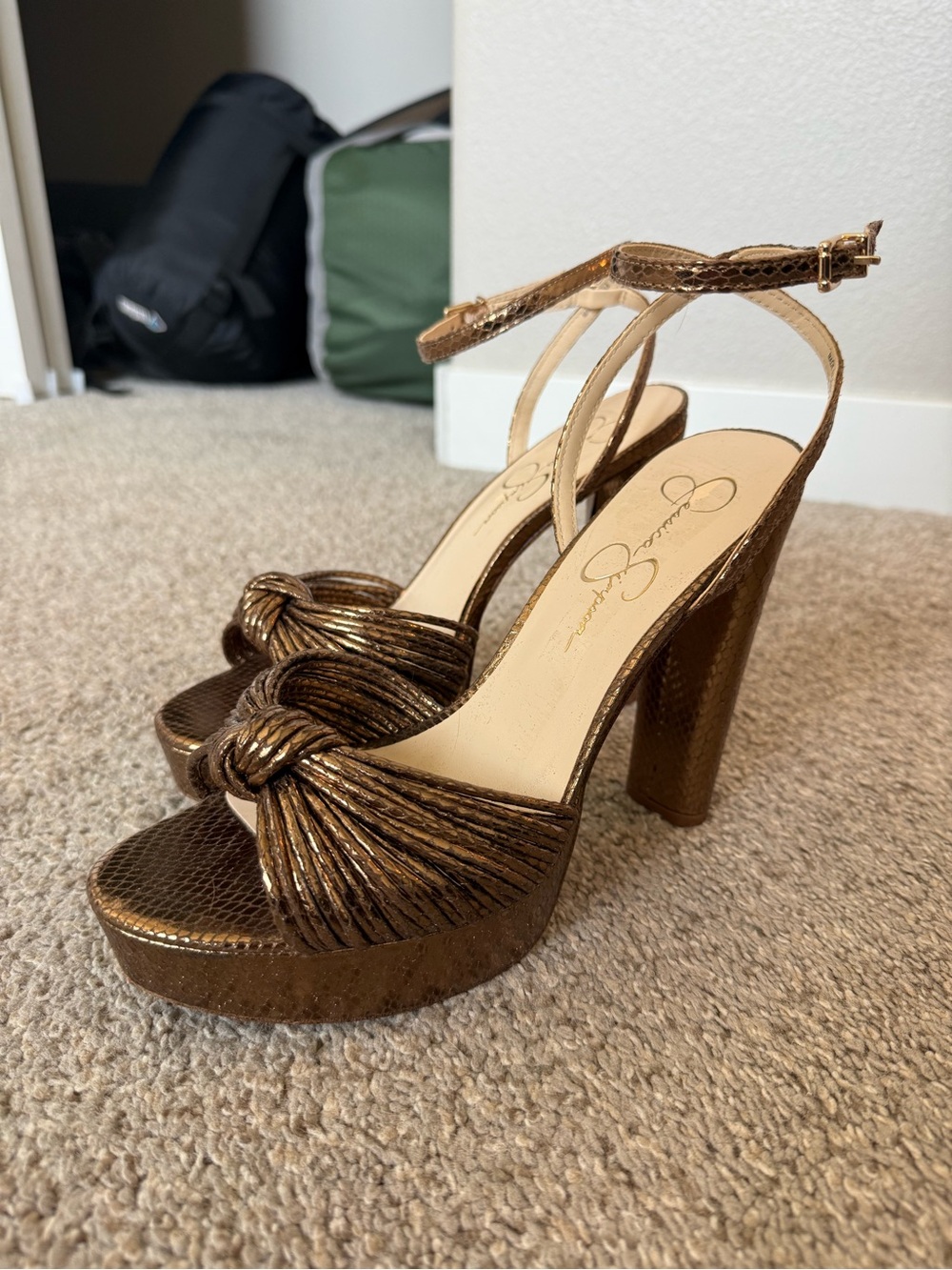 Jessica Simpson Bronze Metallic Knot-Front Platform Heels